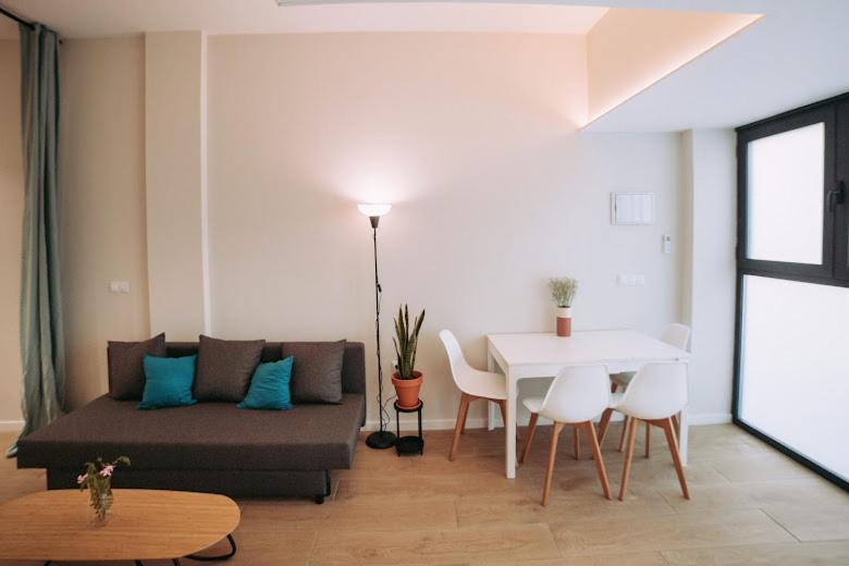Estelles Apartment Close To Beach Валенсия Екстериор снимка
